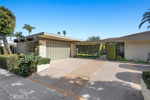 Newport Beach, CA 92660,1056 Santiago Drive