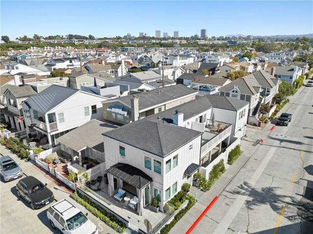 Newport Beach, CA 92662,300 Coral Avenue