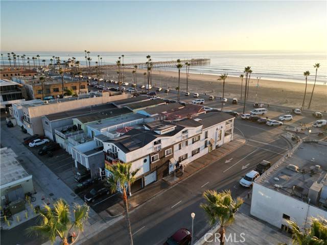 Newport Beach, CA 92663,2214 W Oceanfront #A