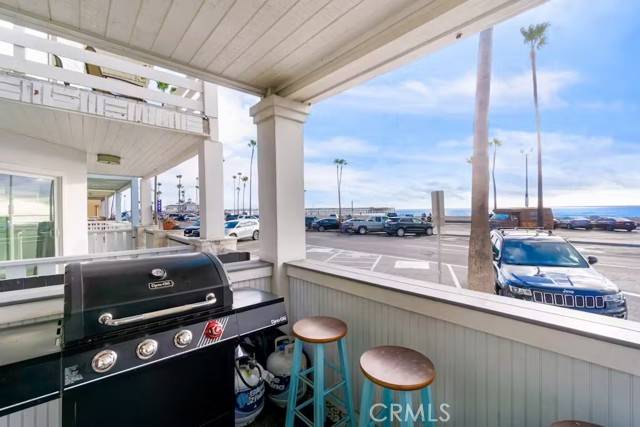 Newport Beach, CA 92663,2214 W Oceanfront #A