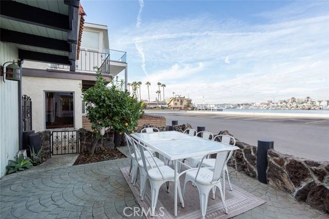 Newport Beach, CA 92663,1809 W Bay Avenue