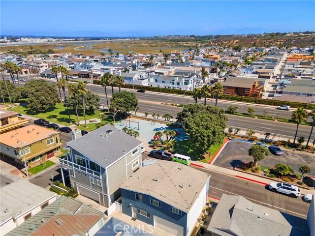 Newport Beach, CA 92663,6507 Seashore Dr.