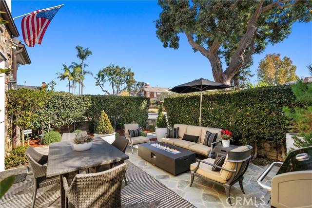 Corona Del Mar, CA 92625,431 Narcissus Avenue #1