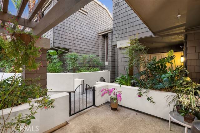 Newport Beach, CA 92660,50 Sea Island Drive