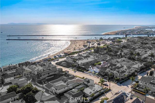 Corona Del Mar, CA 92625,215 Marigold Avenue