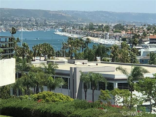 Newport Beach, CA 92663,200 Paris Lane #206