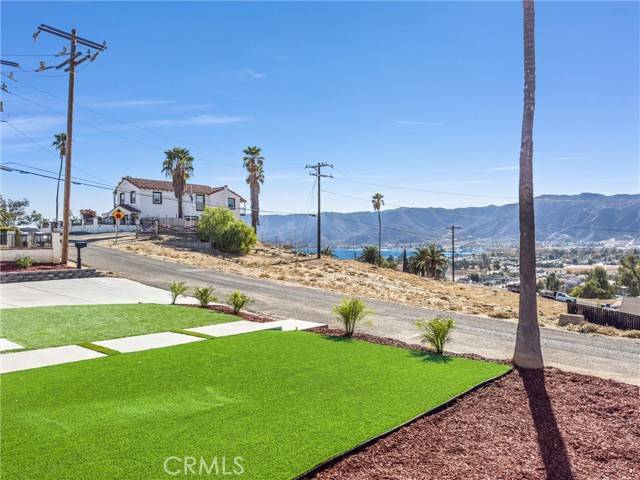 Lake Elsinore, CA 92530,16938 Bell Avenue