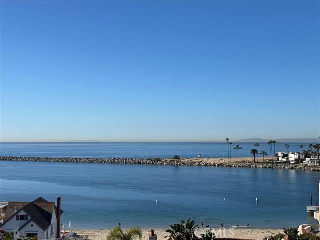 Corona Del Mar, CA 92625,2607 Ocean Boulevard