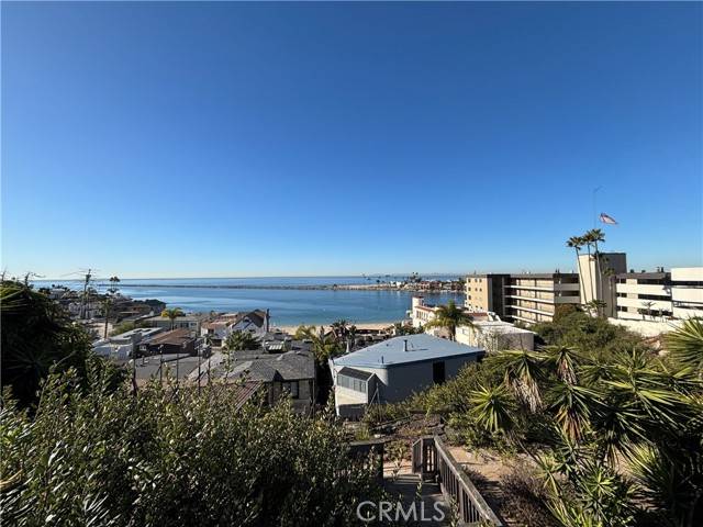 Corona Del Mar, CA 92625,2607 Ocean Boulevard