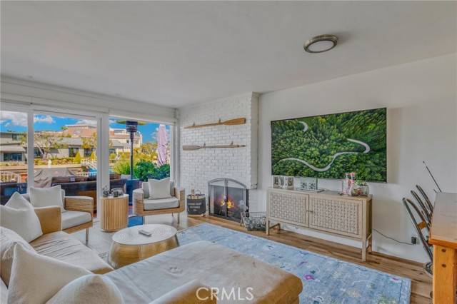 Newport Beach, CA 92663,3810 Channel Place