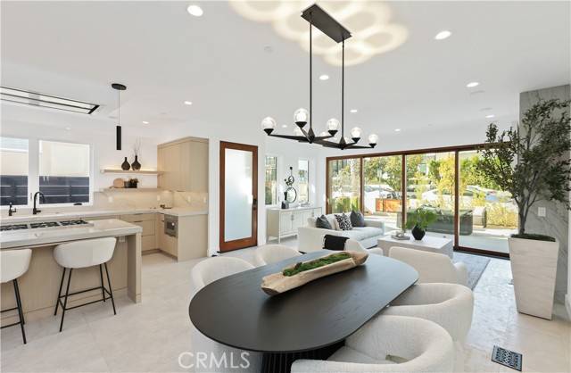 Corona Del Mar, CA 92625,602 Iris Avenue