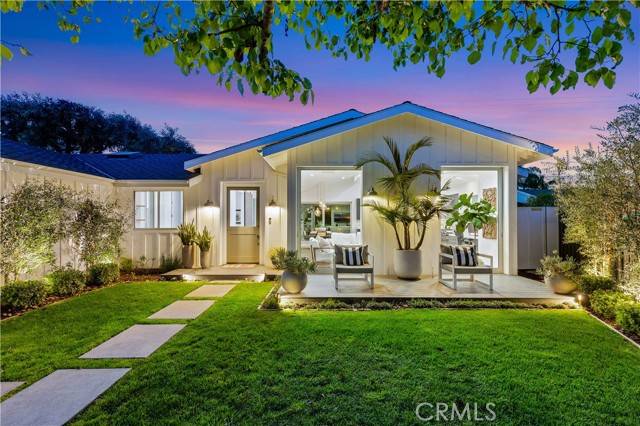 Costa Mesa, CA 92627,223 Robinhood Place