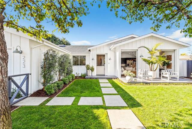 Costa Mesa, CA 92627,223 Robinhood Place