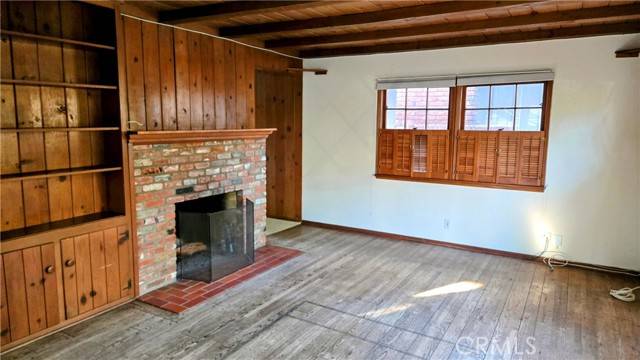 Corona Del Mar, CA 92625,519 Poppy Avenue
