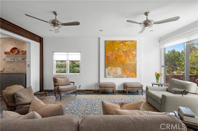 Corona Del Mar, CA 92625,516 Begonia Avenue