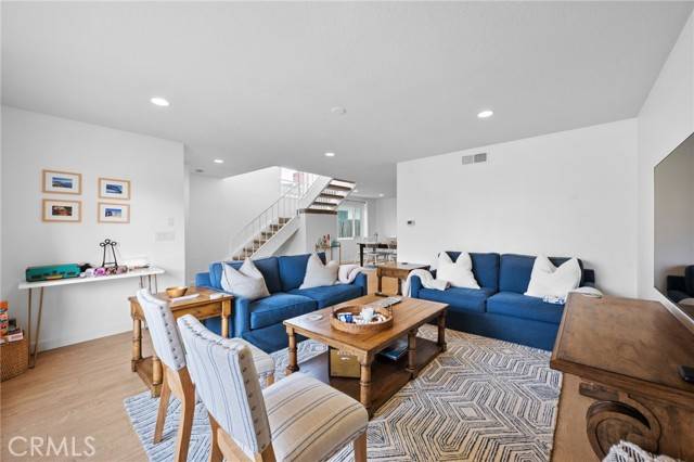 Corona Del Mar, CA 92625,602 Marguerite Avenue