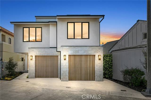 Newport Beach, CA 92663,20 Balboa Coves