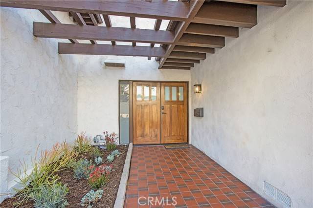Newport Beach, CA 92660,835 Amigos Way #8