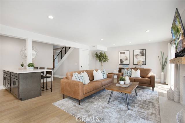 Newport Beach, CA 92660,835 Amigos Way #8