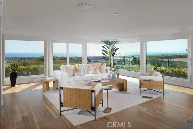 Corona Del Mar, CA 92625,2821 Ebbtide Road
