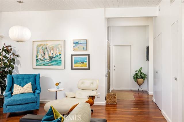 Corona Del Mar, CA 92625,724 Malabar Drive