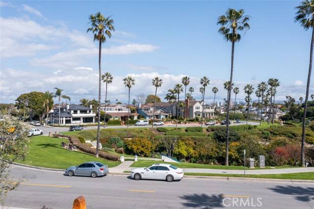 Newport Beach, CA 92663,2918 Cliff Drive