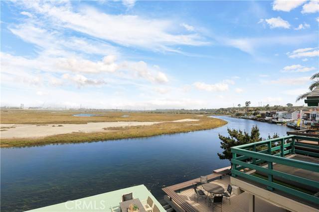Newport Beach, CA 92663,237 Canal Street
