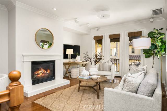 Huntington Beach, CA 92648,21359 Estepa Circle