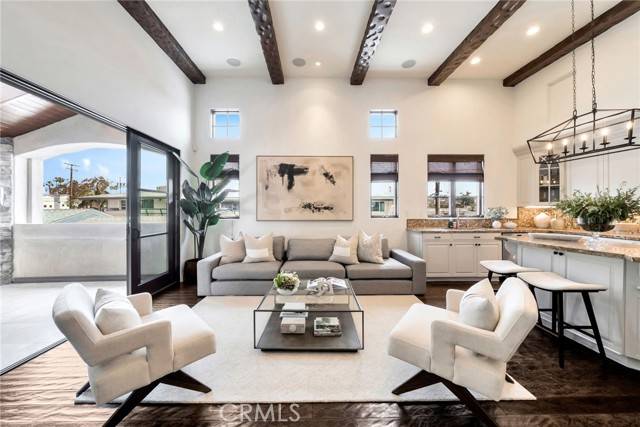 Corona Del Mar, CA 92625,430 Heliotrope Avenue