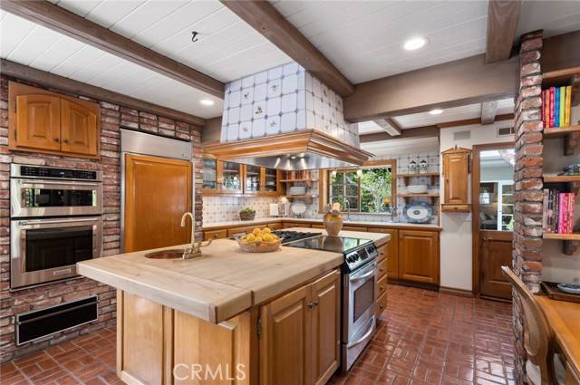 Newport Beach, CA 92663,133 Via Venezia