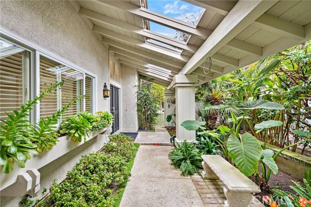 Corona Del Mar, CA 92625,18 Shoal Drive