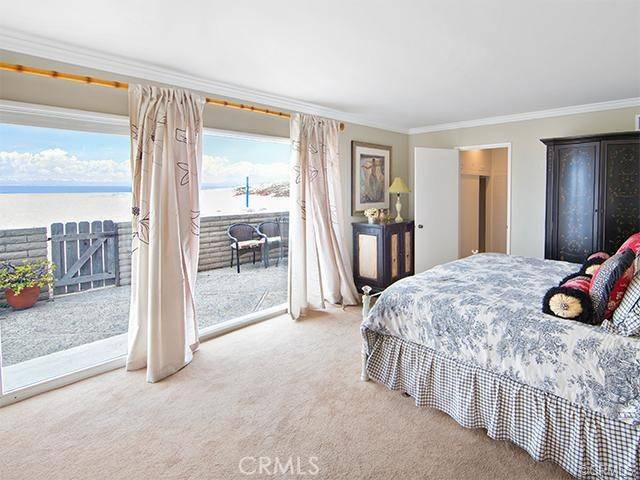 Newport Beach, CA 92661,1560 E Oceanfront