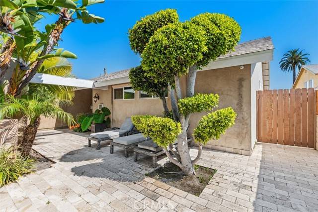 Santa Ana, CA 92707,206 W Sierra Drive