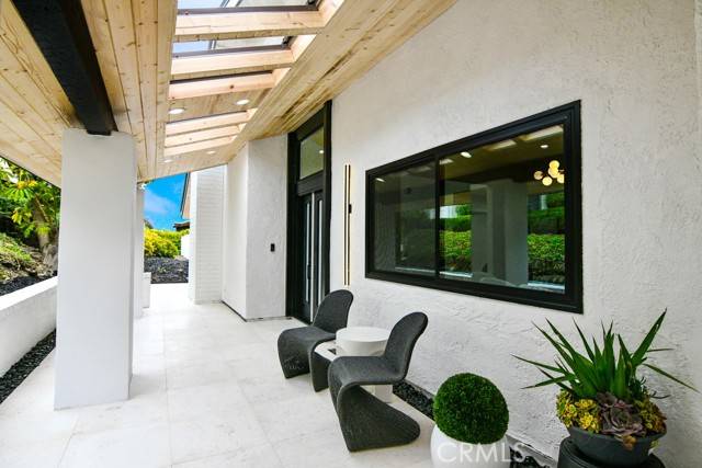 Corona Del Mar, CA 92625,10 White Water Drive