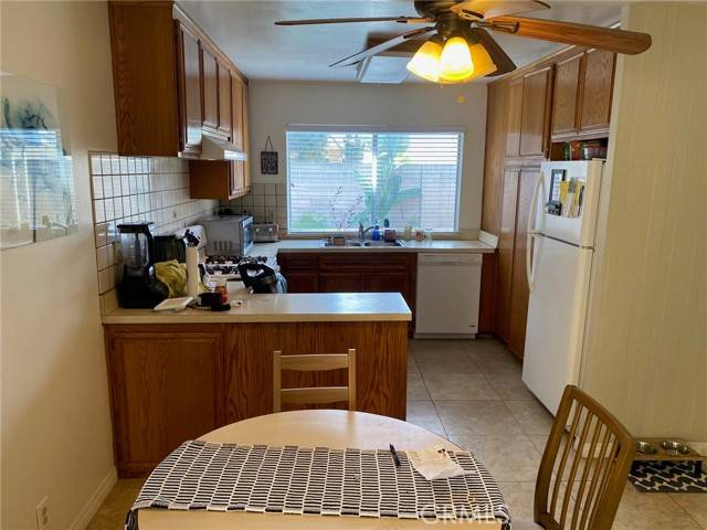 Tustin, CA 92780,1962 Ren Cir