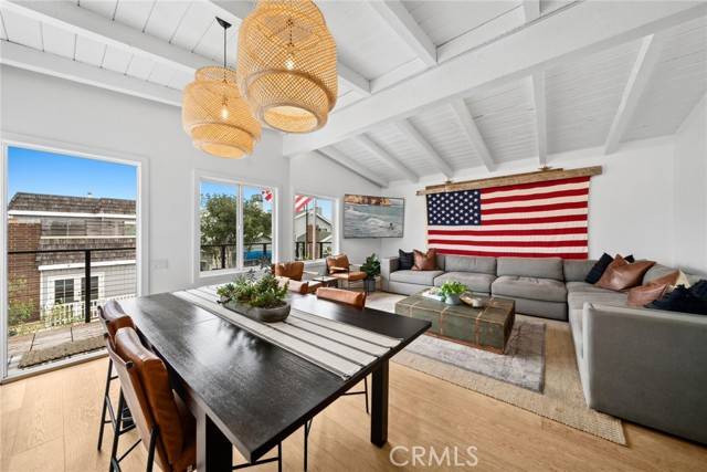 Newport Beach, CA 92663,207 Colton Street
