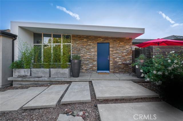 Costa Mesa, CA 92627,1933 Whittier Avenue