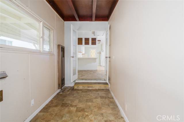South Gate, CA 90280,6016 Wilson Avenue