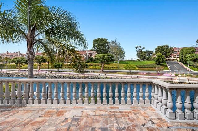 Newport Beach, CA 92660,842 Harbor Island Drive