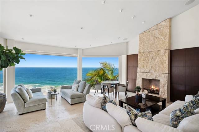 Laguna Beach, CA 92651,88 Emerald