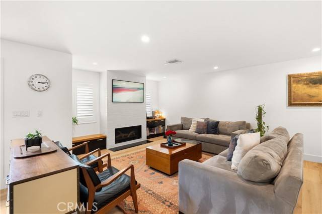 Newport Beach, CA 92663,315 Lugonia Street