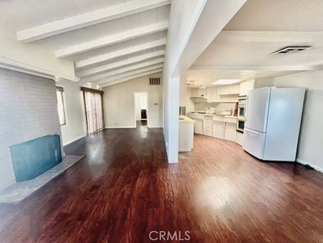 Newport Beach, CA 92660,50 Saratoga