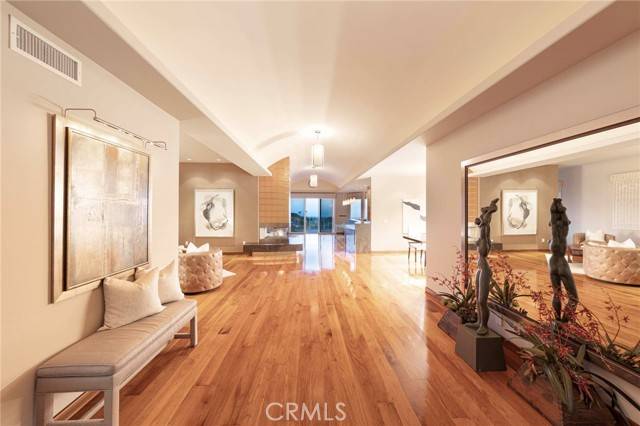 Newport Beach, CA 92660,3 Harbor Ridge Drive
