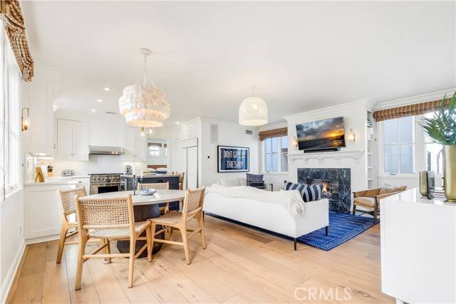 Corona Del Mar, CA 92625,716 Iris Avenue