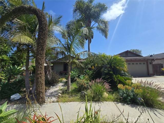 Costa Mesa, CA 92627,983 Oak Street