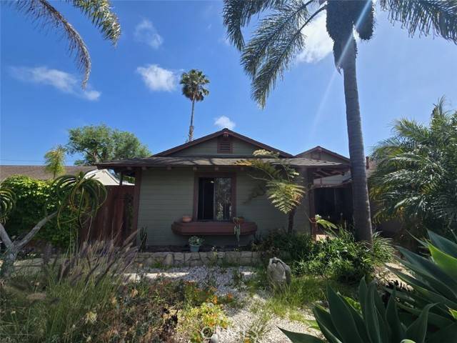 Costa Mesa, CA 92627,983 Oak Street