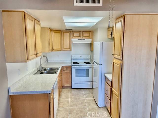 La Quinta, CA 92234,51085 Eisenhower #10