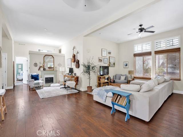 Laguna Beach, CA 92651,30802 Coast #M4