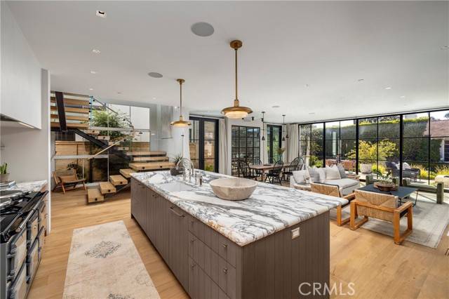 Newport Beach, CA 92663,207 Via Eboli