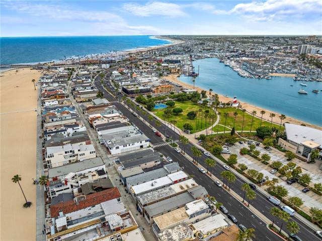 Newport Beach, CA 92663,1623 W Balboa Boulevard